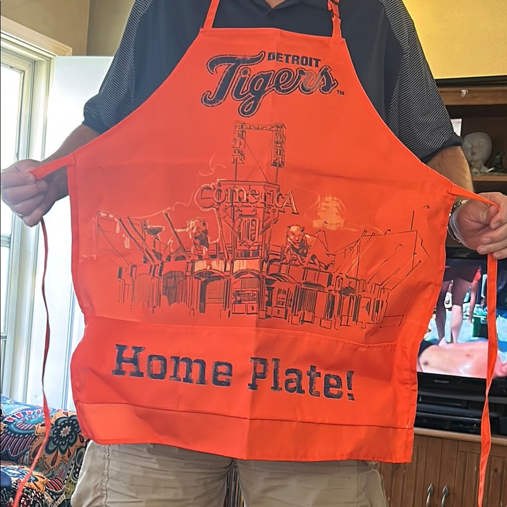 Detroit Tigers apron. Brand new!  Perfect for this grilling season!